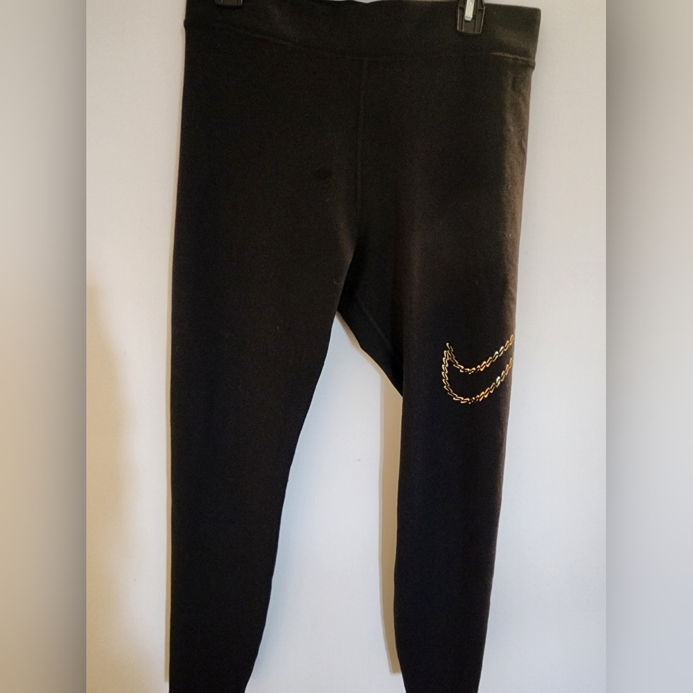 Black Nike Leggings
